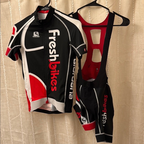 Giordana Freshbikes Cycling Kit - Picture 1 of 2